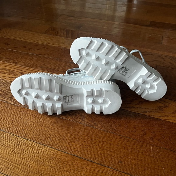 Dolce Vita white high tops. Only worn around the house once! - Picture 3 of 4